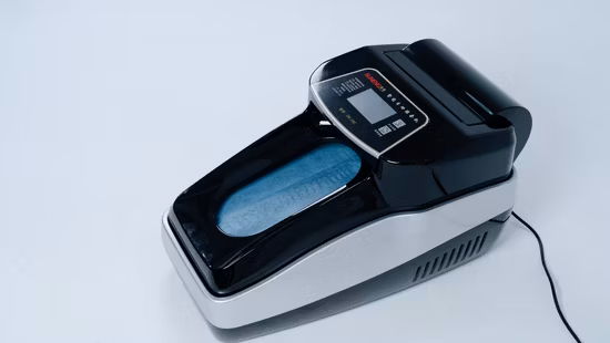 Machine de film de chaussure de distributeur automatique de couverture de chaussure en plastique de gros d'usine